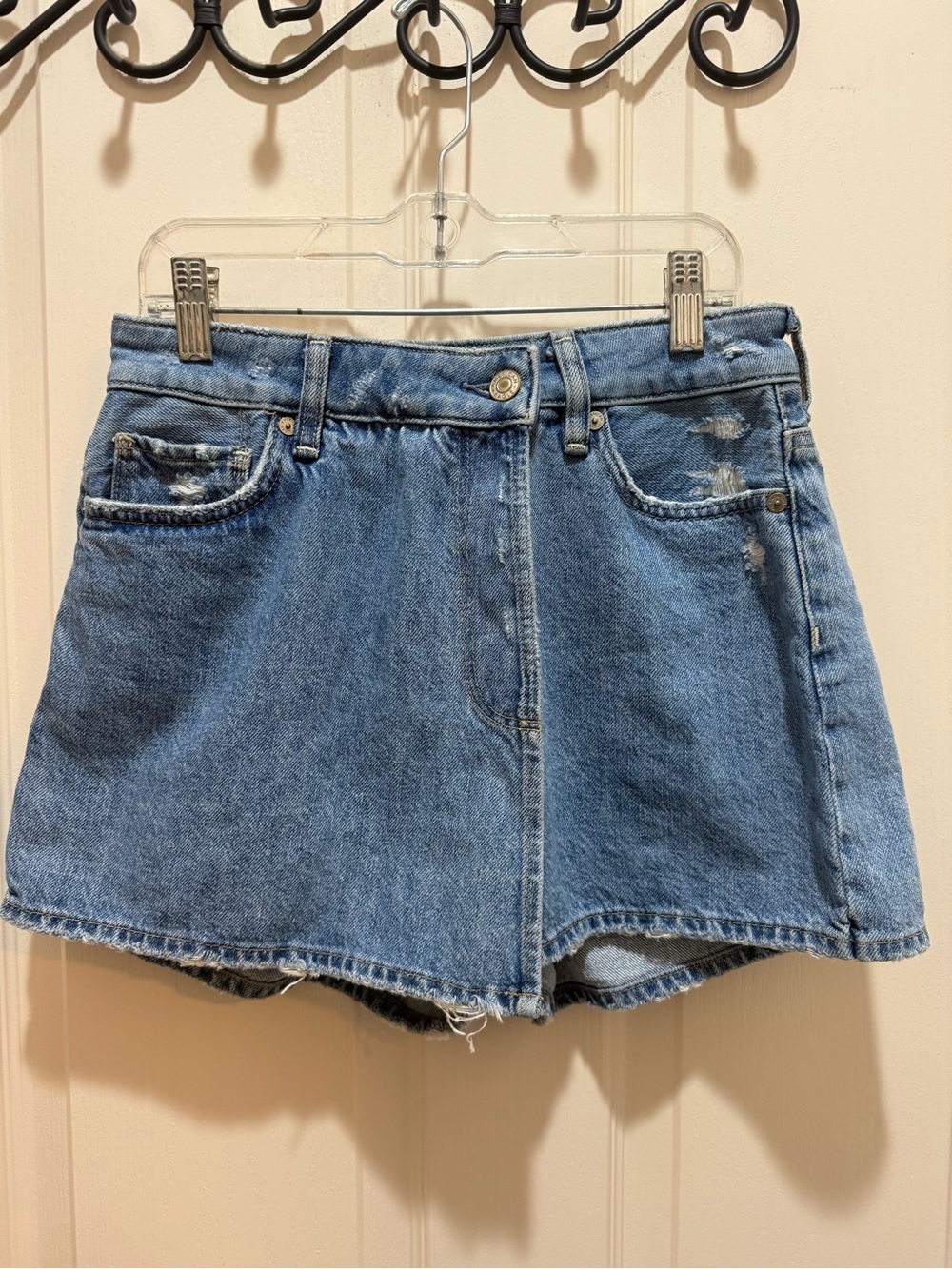 American Eagle Medium Blue Denim Skort Size 4
